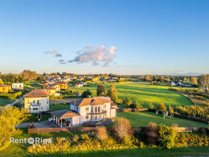 Ekskluzīva māja ar lielisku atrašanās vietu  iespēja baudīt skaistākos saulrietus un Ķekavas pagasts - foto 12