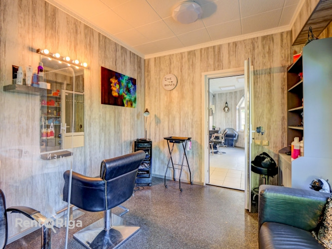 Nomas piedāvājums  komercēka ar plašām iespējām  Iznomā vienstāvu, atsevišķi stāvoša Rīga - foto 9