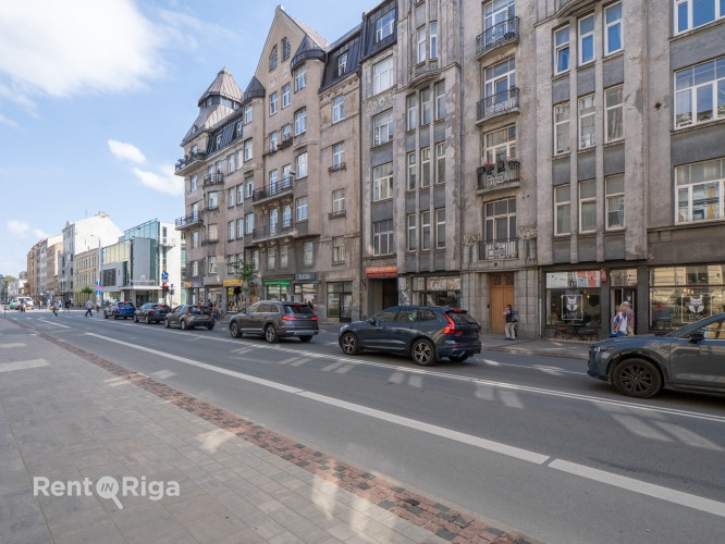 Piedāvājumā 729.9m2 bēniņu telpas A. Čaka ielā 70!  Tiek pārdotas 4521/54621 domājamās Rīga - foto 2