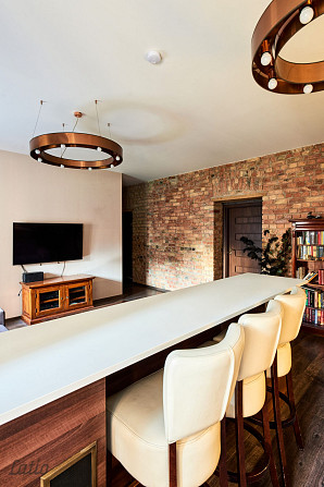 Piedāvājumā izsmalcināts un funkcionāls 4-istabu dzīvoklis vēsturiskā, daļēji renovētā Rīga - foto 8