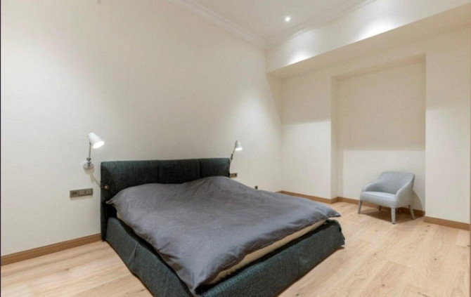 Moderns dzīvoklis Vecrīgas sirdī.  Ilgtermiņa īrei tiek piedāvāts tikko renovēts un mēbelēts 78 m dz Рига - изображение 6