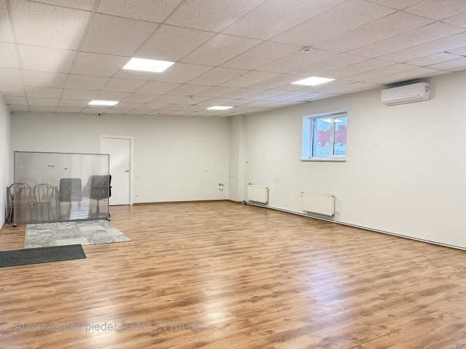 Nomai pieejams birojs pilsētas Centrā - Ernesta Birznieka Upīša ielas apkaimē.  + Iespēja Rīga - foto 4