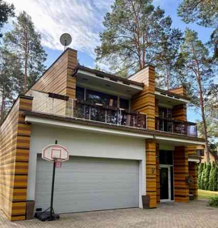 Продаётся красивый двухэтажный частный дом у моря.  Эксклюзивная возможность Рига