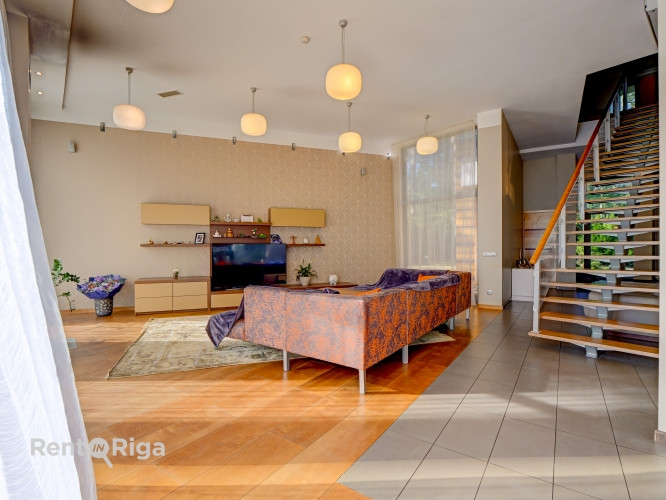 Продаётся красивый двухэтажный частный дом у моря.  Эксклюзивная возможность Рига - изображение 18