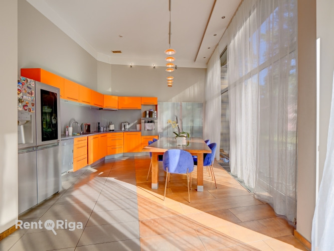 Продаётся красивый двухэтажный частный дом у моря.  Эксклюзивная возможность Рига - изображение 15