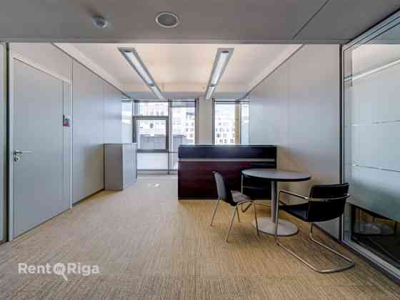 Престижный, сразу доступный, полностью меблированный офис в одном из самых Rīga