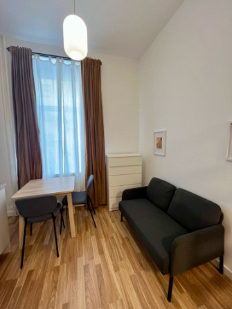 Ilgtermiņa īrei pieejams mūsdienīgs un līdz detaļām pārdomāts studio tipa dzīvoklis Rīga - foto 5
