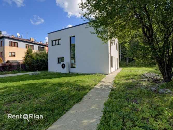 Доходный дом на улице Юркалнес  Продаётся доходный дом с превосходным Рига - изображение 3
