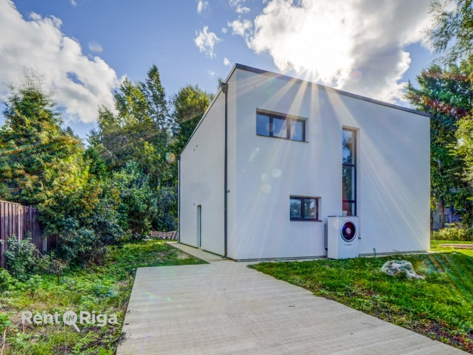 Доходный дом на улице Юркалнес  Продаётся доходный дом с превосходным Рига - изображение 4