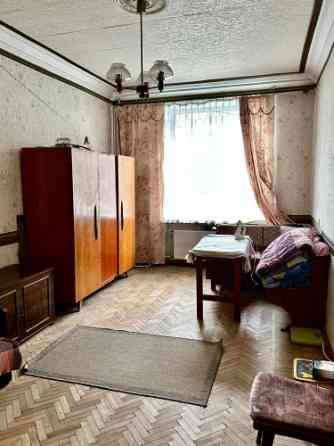 Pārdod 4 istabu dzīvokli Rīgas centrā!  Telpas ir apvītas ar gaismu un vērību, ar augstiem griestiem Rīga