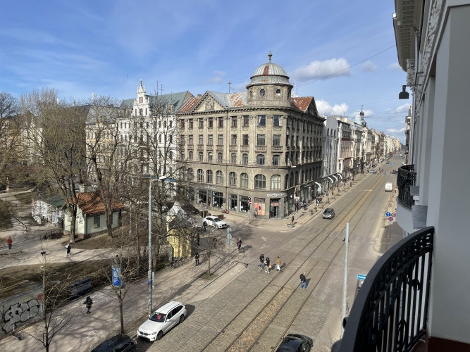 Ekskluzīvs 2-istabu dzīvoklis Bibliotēkas nama ēkā.  Gaišs dzīvoklis ar balkonu un izcilu Rīga - foto 9