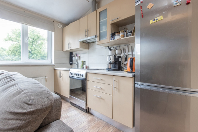 Pārdod gaišu un mājīgu 3 istabu dzīvokli Āgenskalnā!  Īpašs un reti pieejams - plašs 3 Rīga - foto 4