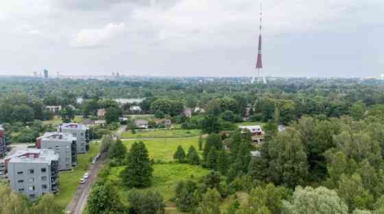 Перспективный земельный участок в Биšумуйжа  подходит как для проживания, так и Рига