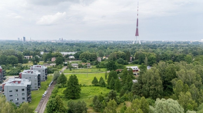 Potenciāls zemes gabals Bišumuižā  piemērots gan dzīvošanai, gan investīcijām Rīga - foto 4