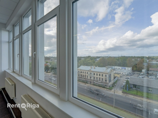 Kvalitatīvs, kompakta izmēra birojs renovētā ēkā  Ganību dambī 24D.  Birojs atrodas ēkas Rīga - foto 7