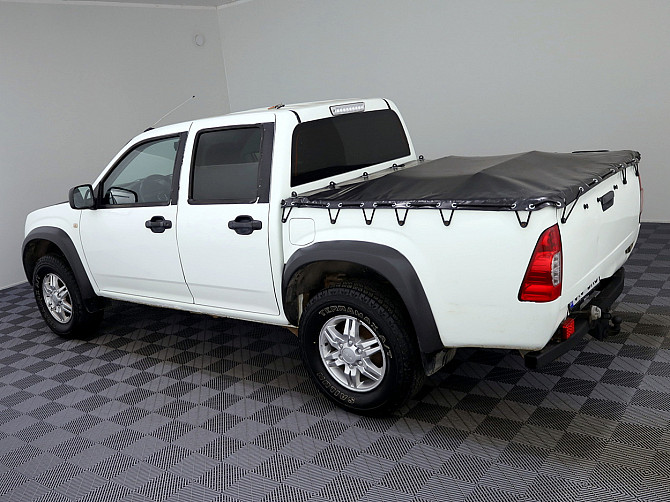 Isuzu D-Max Doublecab Facelift 2.5 TD 100kW Tallina - foto 4