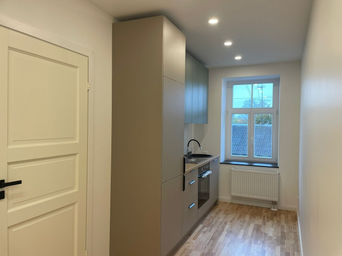 Продается cветлая солнечная 2-комнатная квартира с отдельной кухней.  Планировка Рига - изображение 11