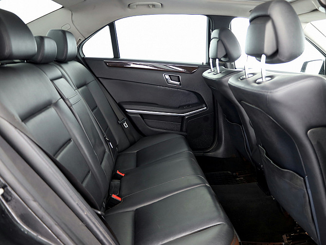 Mercedes-Benz E 220 Avantgarde ATM 2.1 CDI 125kW Tallina - foto 7