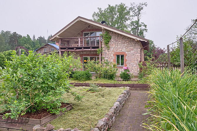 Pārdod mājīgi iekārtotu un pilnībā mēbelētu ziemas māju gleznainā Gaujas Nacionālā parka teritorijā  Цесис и Цесисский край - изображение 1