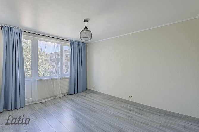 Pārdod 2-istabu dzīvokli RAF masīvā.
Piedāvājumā mājīgs un gaišs dzīvoklis ar pārdomātu plānojumu.
D Елгава и Елгавский край - изображение 2