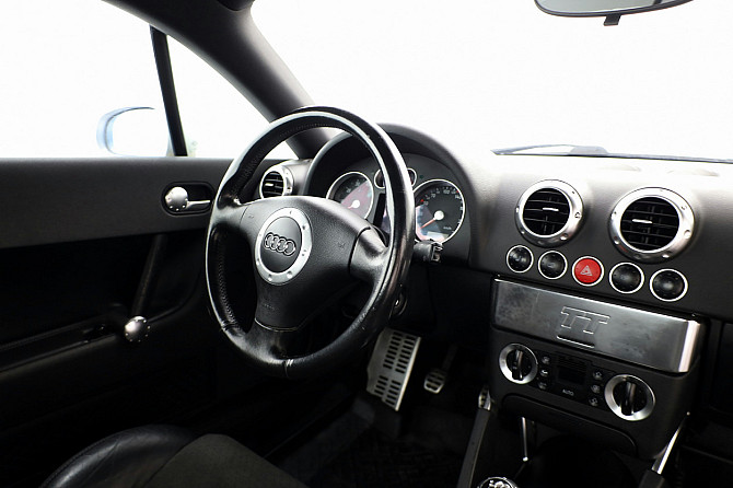 Audi TT S-Line Facelift 1.8 132kW Tallina - foto 5