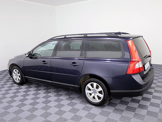 Volvo V70 Summum ATM 2.4 D5 120kW Таллин - изображение 4