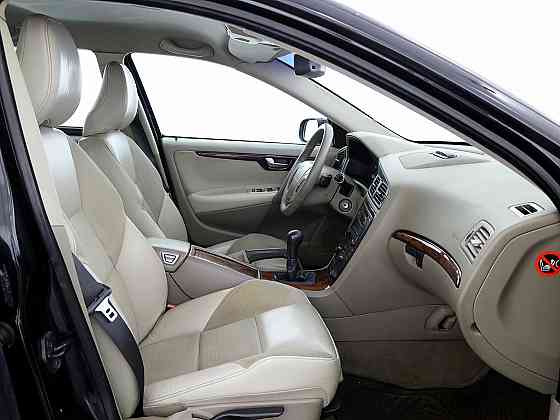 Volvo V70 Summum Facelift 2.4 D5 136kW Таллин