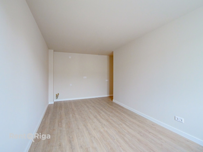 Piedāvājumā dzīvokļi Rīgas centrā. Īpašumam divas ēkas fasādes un pagalma.  Trīsistabu dzīvoklis ar  Рига - изображение 4