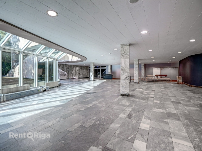 Kafejnīcas telpas ar terasi pie kanāla leģendārajā Kongresu namā.  Telpas sastāv no lielas, Rīga - foto 6