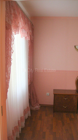 Эта квартира сдается в аренду посуточно (краткосрочная аренда), стоимость аренды Юрмала - изображение 4