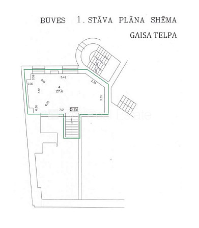 Фасадный дом, плата за обслуживание в месяц 100 EUR, вход с улицы, окна выходят на Рига - изображение 11