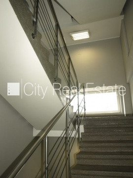 Fasādes māja, viena kvadrātmetra apsaimniekošanas maksa mēnesī  1,25 EUR, labiekārtota Rīga - foto 9