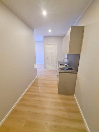 Фасадный дом, реновированный дом, закрытый двор, вход с улицы и со двора, Рига - изображение 7