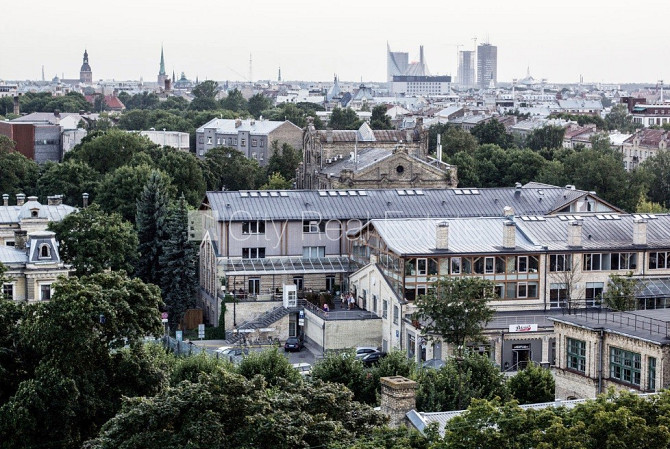 Renovēta māja, viena kvadrātmetra apsaimniekošanas maksa mēnesī  2.85 EUR, apsargāta Rīga - foto 13