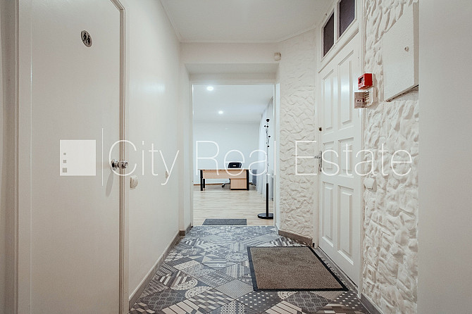 Fasādes māja, renovēta māja, ieeja no ielas, logi vērsti uz pagalma pusi, gaisa ventilācijas Rīga - foto 13