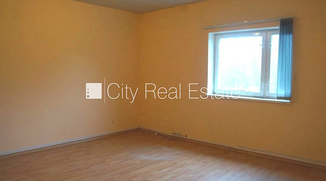 Slēgta teritorija, iežogota teritorija ar betona paneļu sētu, iebrauktuves vārtu augstums 4 m, Rīga - foto 12