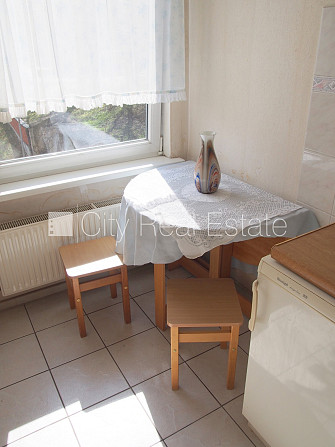 Фасадный дом, благоустроенная озеленённая территория, территория обнесена Рига - изображение 11