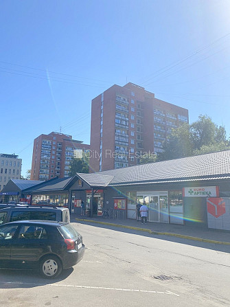 Zeme īpašumā, fasādes māja, ieeja no pagalma, ir lifts, kāpņu telpa pēc kosmētiskā Rīga - foto 10