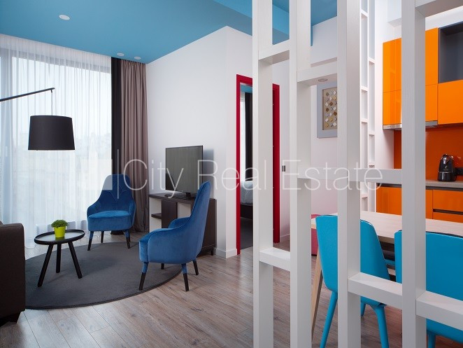 Šo dzīvokli izīrē pa diennaktīm (īstermiņa īre), īres cena sludinājumā norādīta par Rīga - foto 5