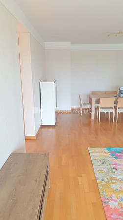 Новостройка, закрытый двор, въездные ворота оснащены автоматической подъёмной Рига - изображение 4