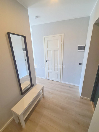 Фасадный дом, реновированный дом, закрытый двор, вход с улицы и со двора, Рига - изображение 7