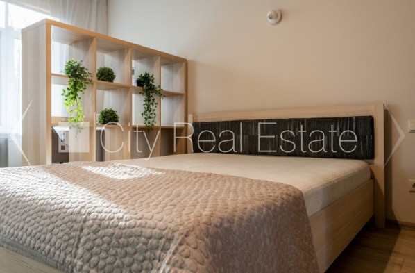 Фасадный дом, реновированный дом, благоустроенная озеленённая территория, место Рига - изображение 6