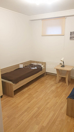 Фасадный дом, реновированный дом, закрытый двор, вход со двора, полуподвал, Рига - изображение 13