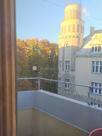 Фасадный дом, реновированный дом, закрытая территория, вход с улицы, лифт, Рига - изображение 11