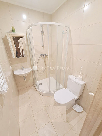 Здание во дворе, реновированный дом, закрытый двор, возможность аренды парковки, Рига - изображение 15