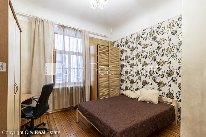 Pagalma māja, renovēta māja, slēgts pagalms, ieeja no pagalma, kāpņu telpa pēc kosmētiskā Rīga - foto 7