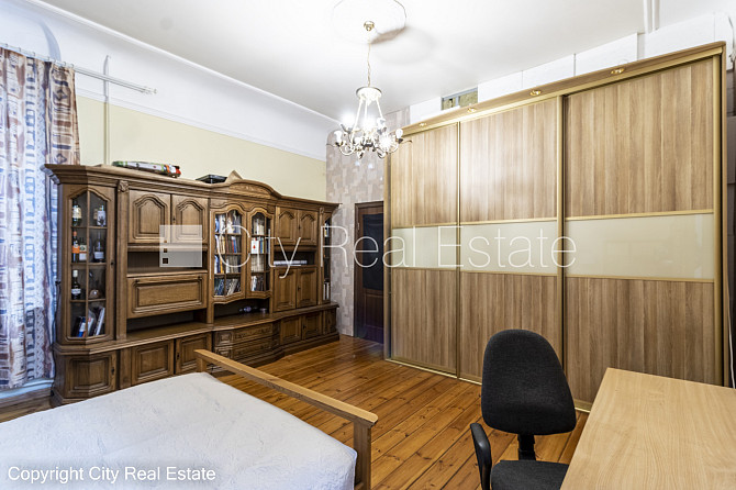 Pagalma māja, renovēta māja, slēgts pagalms, ieeja no pagalma, kāpņu telpa pēc kosmētiskā Rīga - foto 18