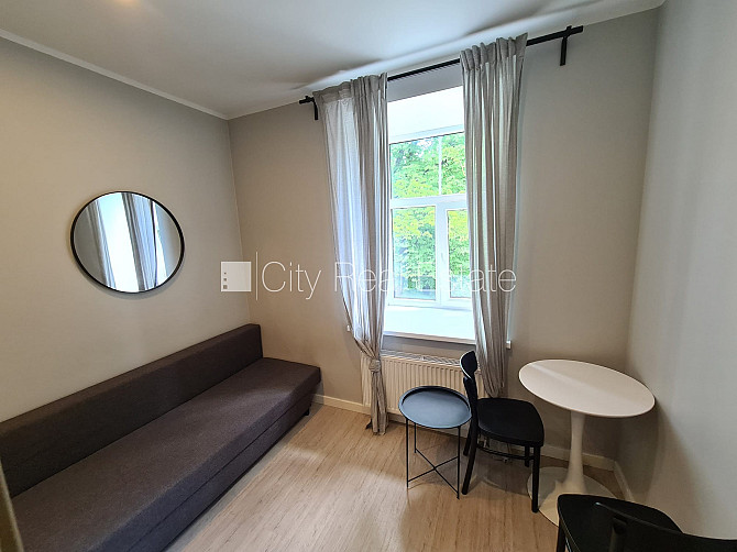 Фасадный дом, реновированный дом, закрытый двор, вход с улицы, лестничная клетка Рига - изображение 6