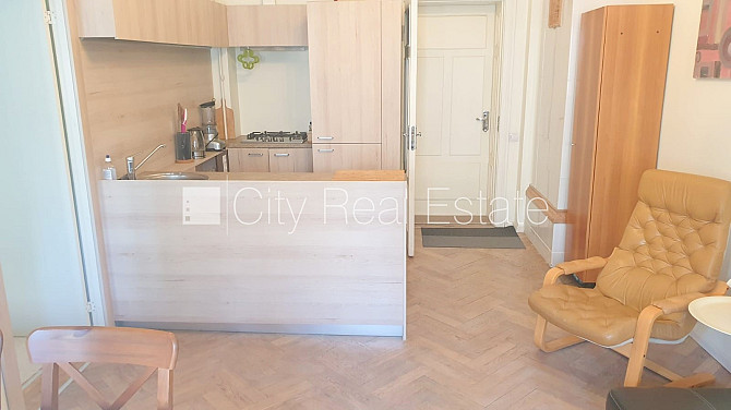 Фасадный дом, реновированный дом, вход с улицы, лифт, лестничная клетка после Рига - изображение 12