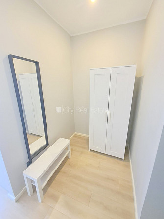 Фасадный дом, реновированный дом, закрытый двор, вход с улицы и со двора, Рига - изображение 9